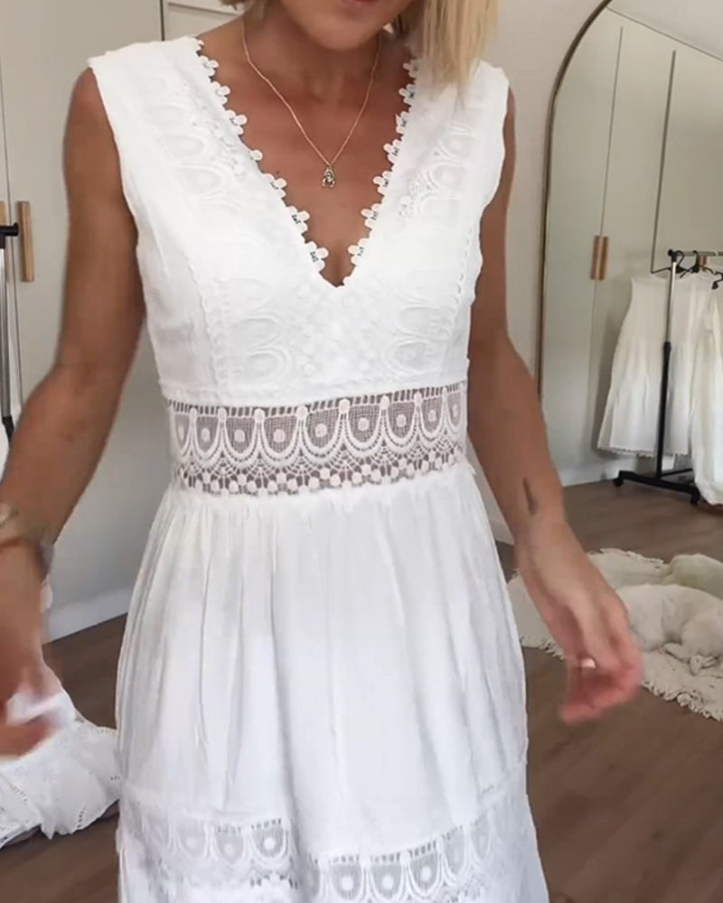 Lina – Robe longue en dentelle, col V, sans manches, élégante et fluide