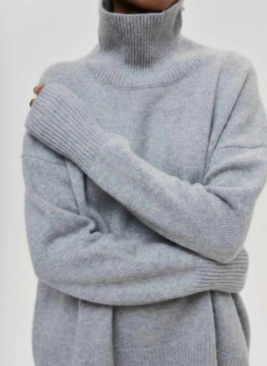 Pull Merlina – Col Roulé & Coupe Loose